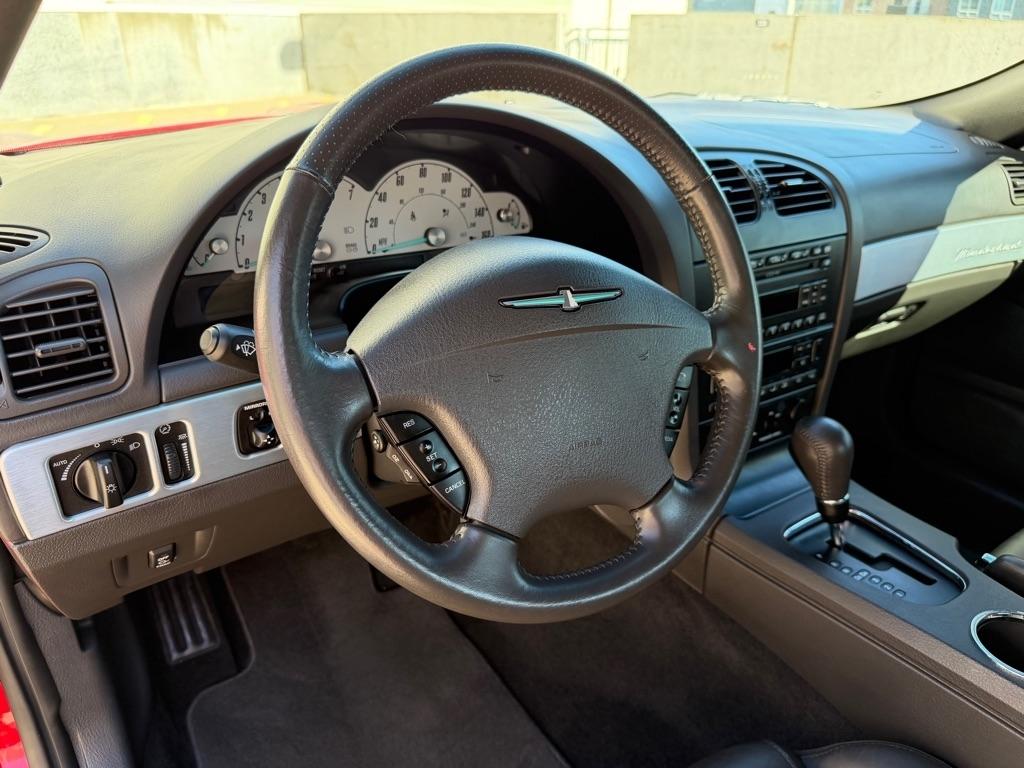 Ford Thunderbird Deluxe 2002