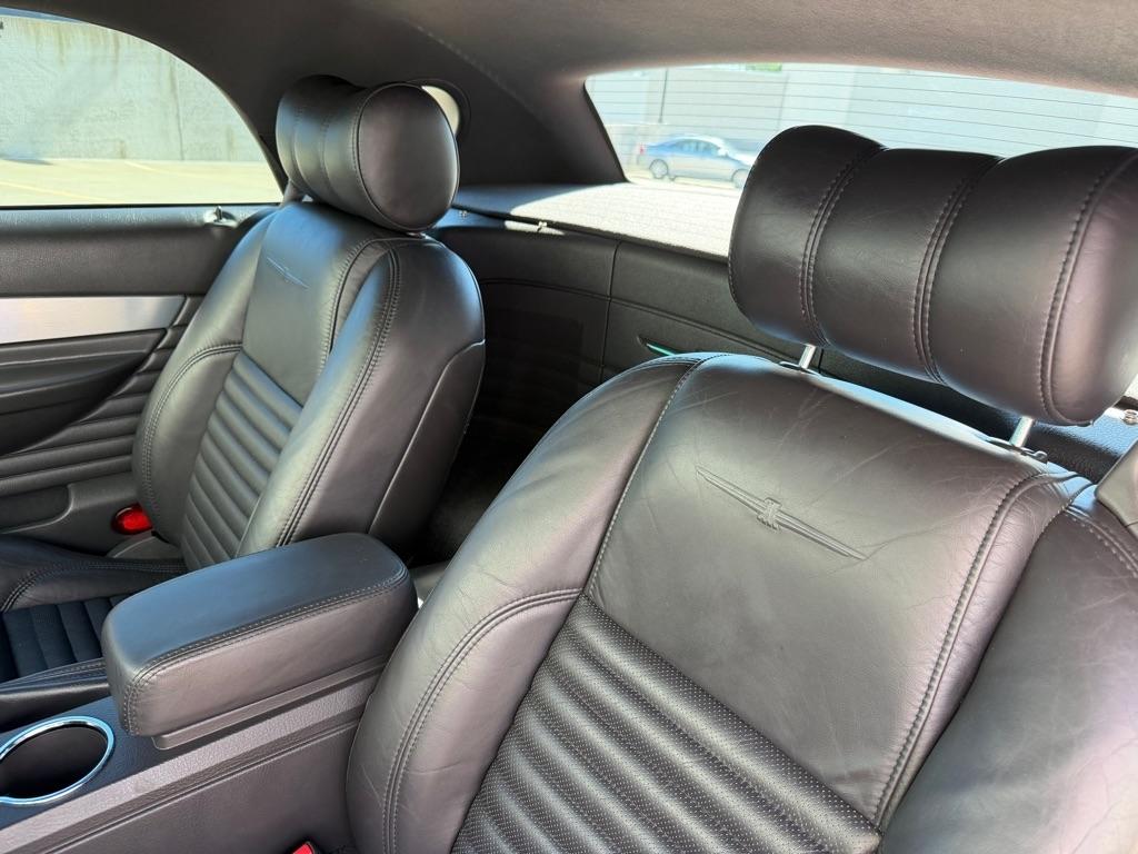 Ford Thunderbird Deluxe 2002