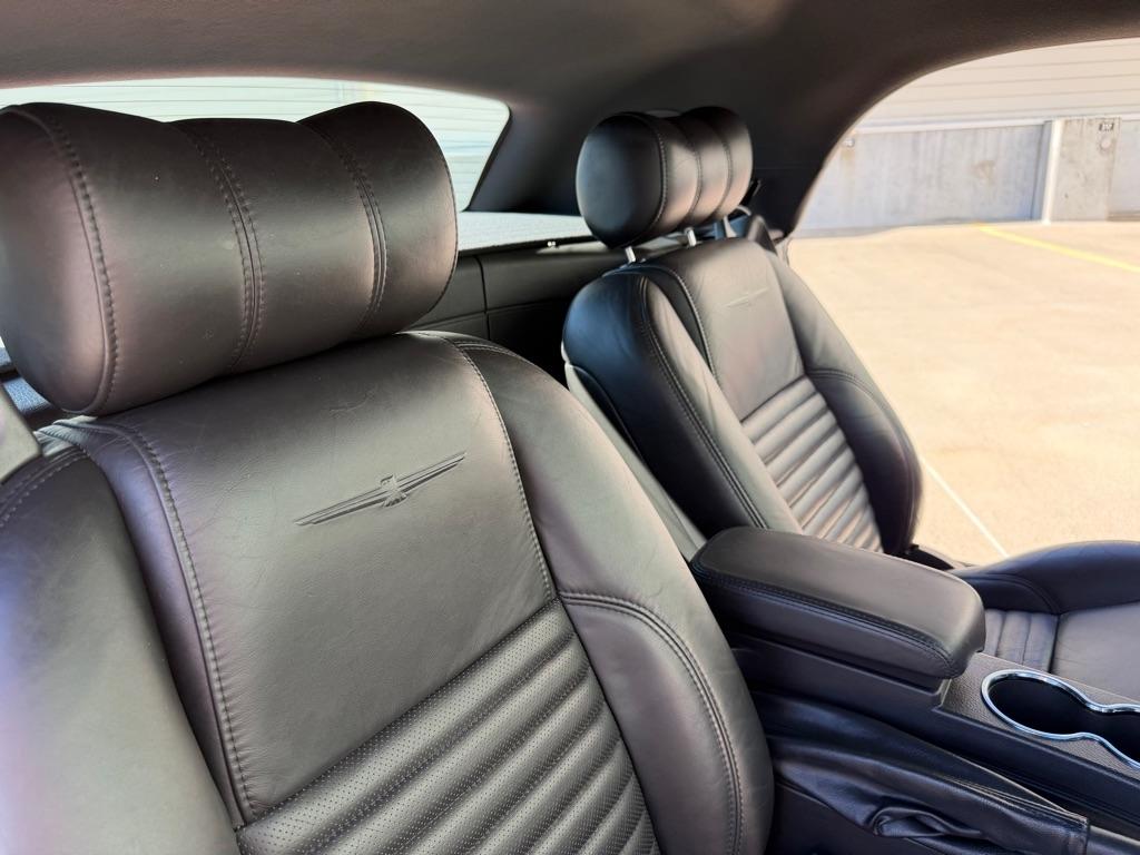 Ford Thunderbird Deluxe 2002
