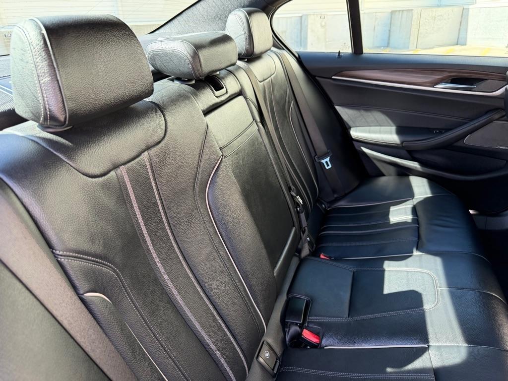 BMW 5-Series 540i xDrive 2019