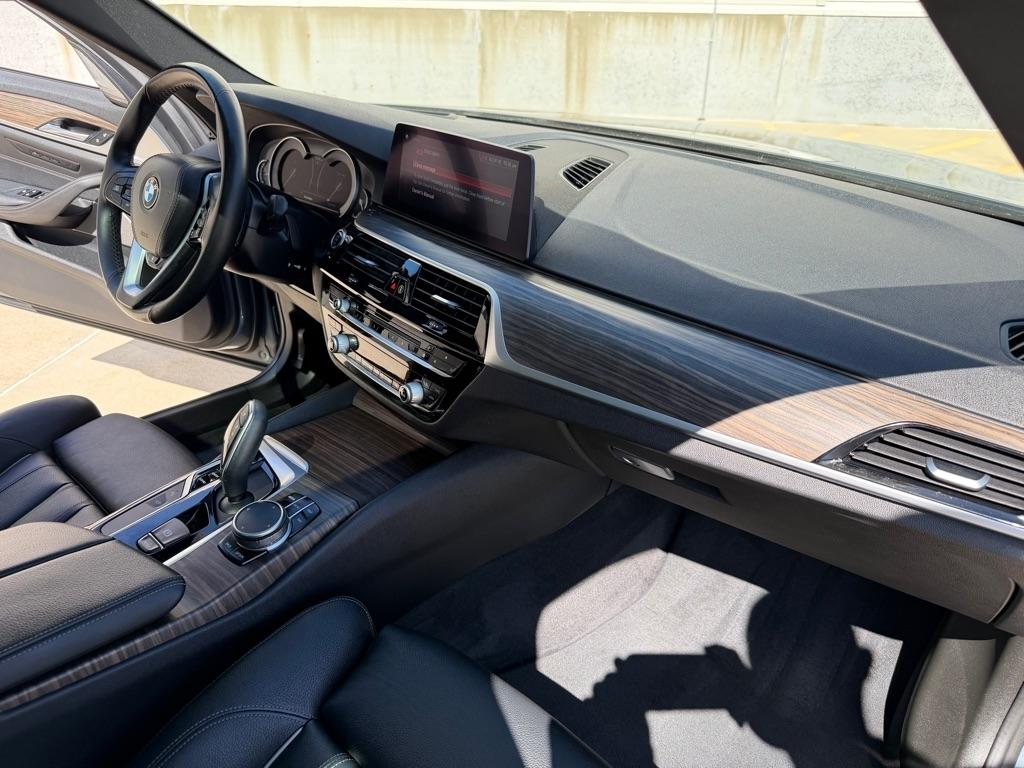 BMW 5-Series 540i xDrive 2019