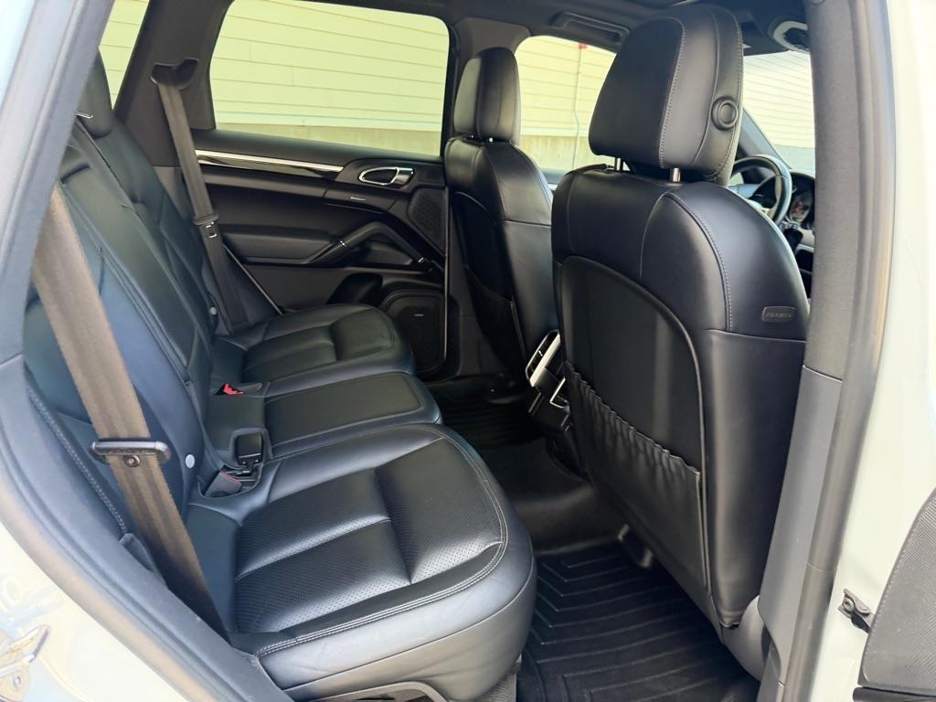 Porsche Cayenne  2015