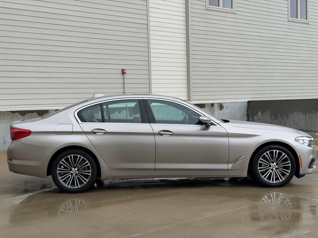BMW 5-Series 530i xDrive 2019