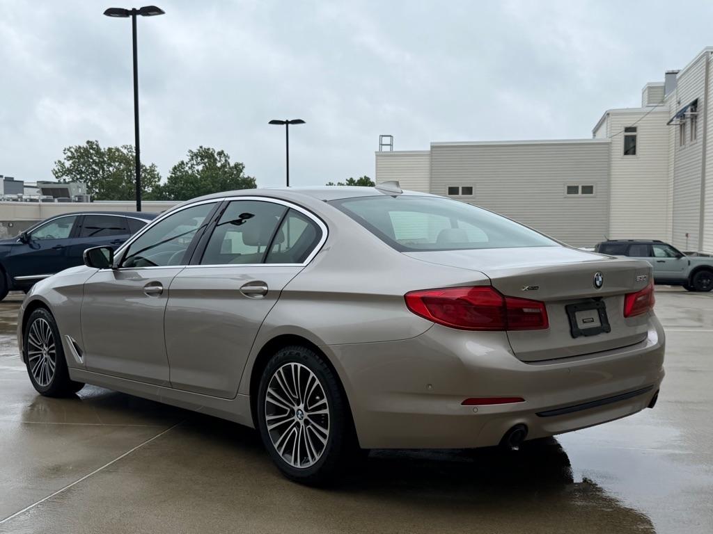 BMW 5-Series 530i xDrive 2019