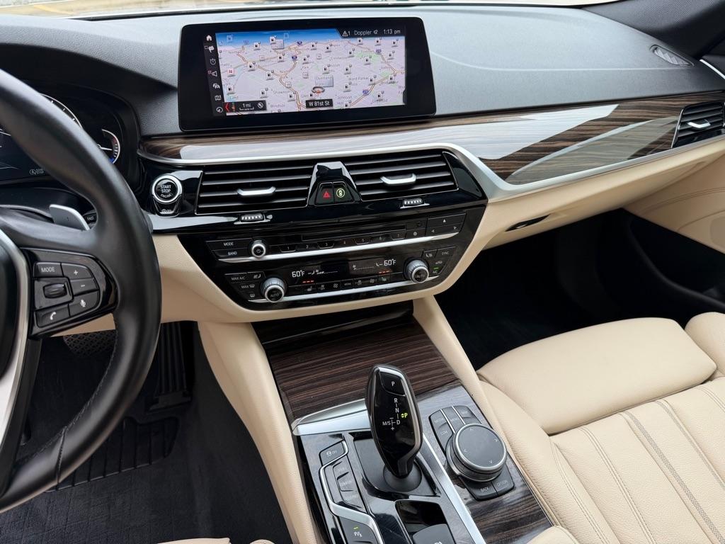 BMW 5-Series 530i xDrive 2019