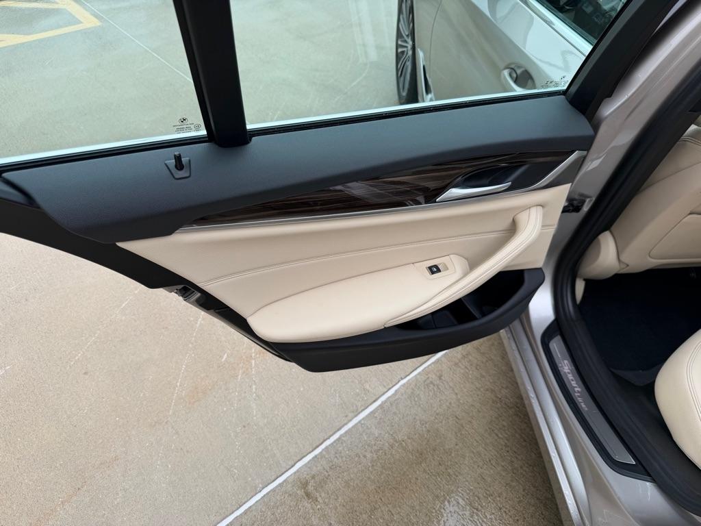 BMW 5-Series 530i xDrive 2019