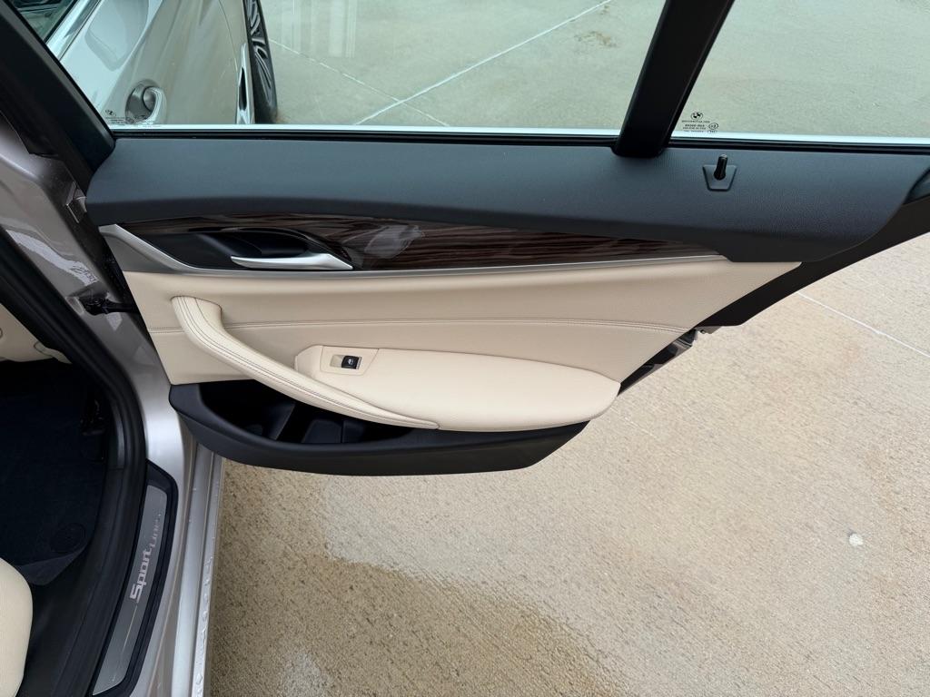 BMW 5-Series 530i xDrive 2019