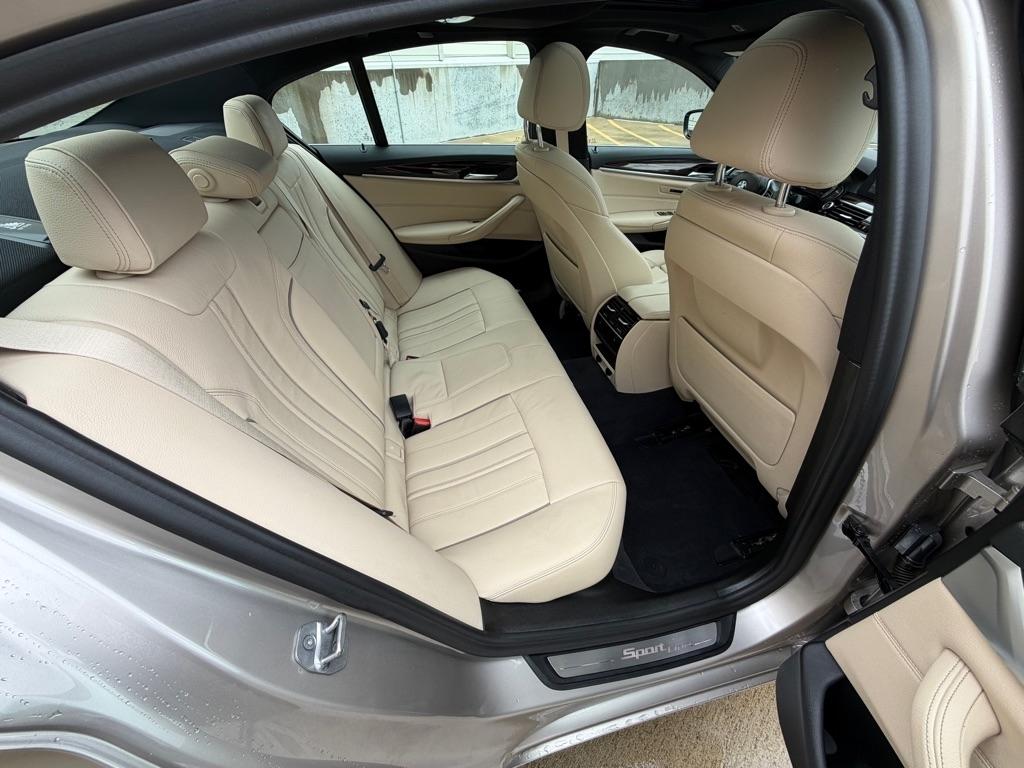 BMW 5-Series 530i xDrive 2019