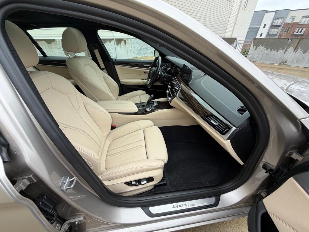 BMW 5-Series 530i xDrive 2019