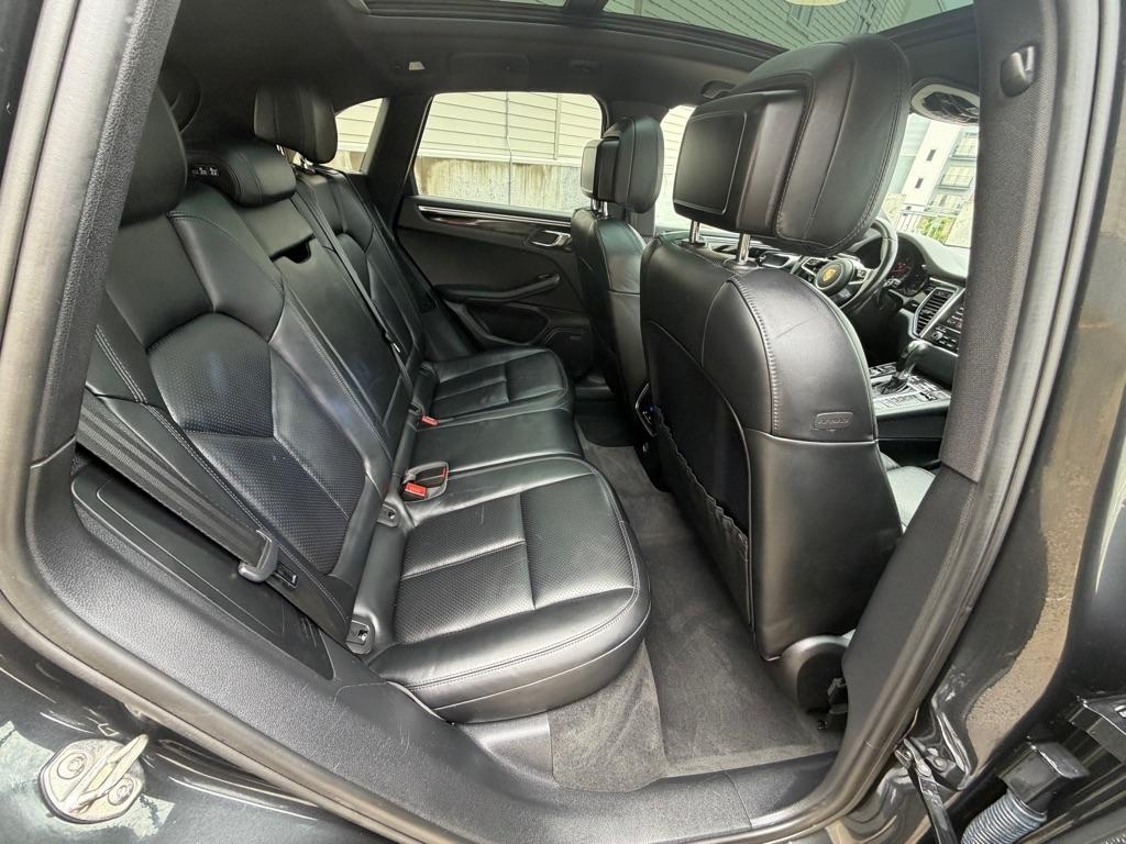 Porsche Macan GTS 2017