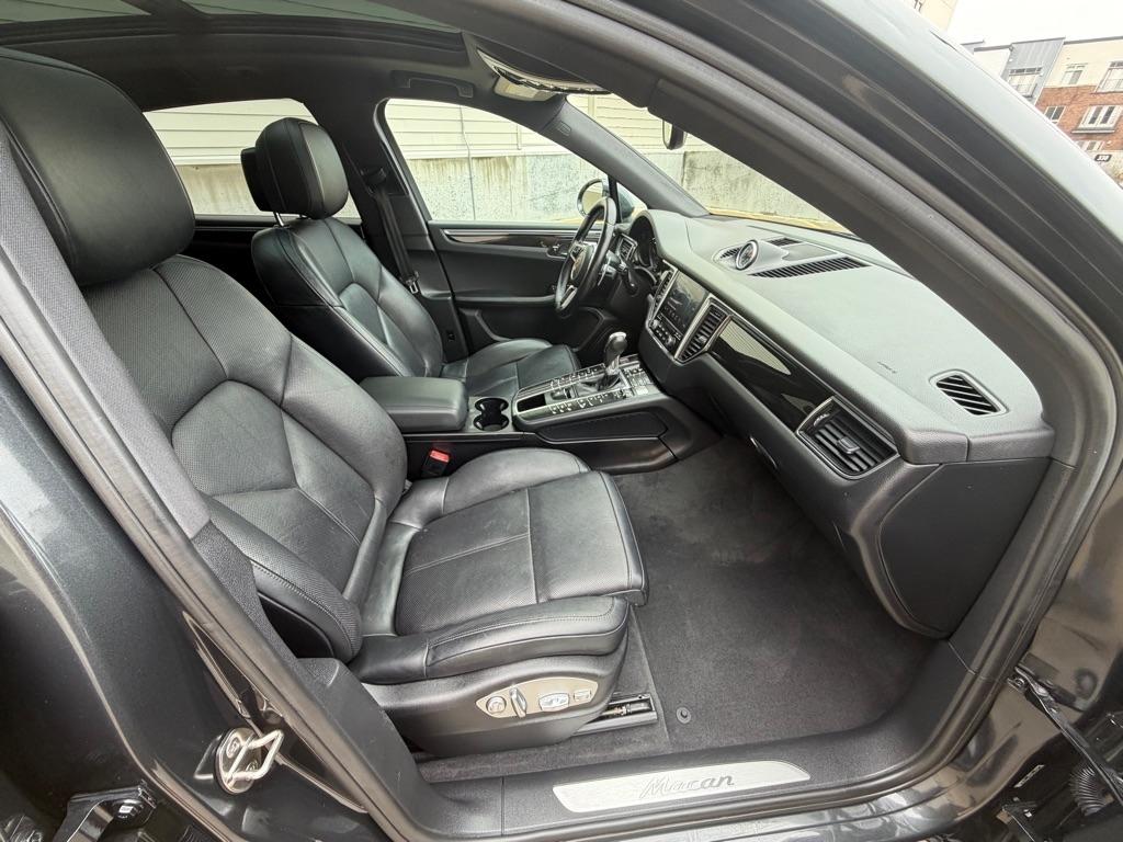 Porsche Macan GTS 2017