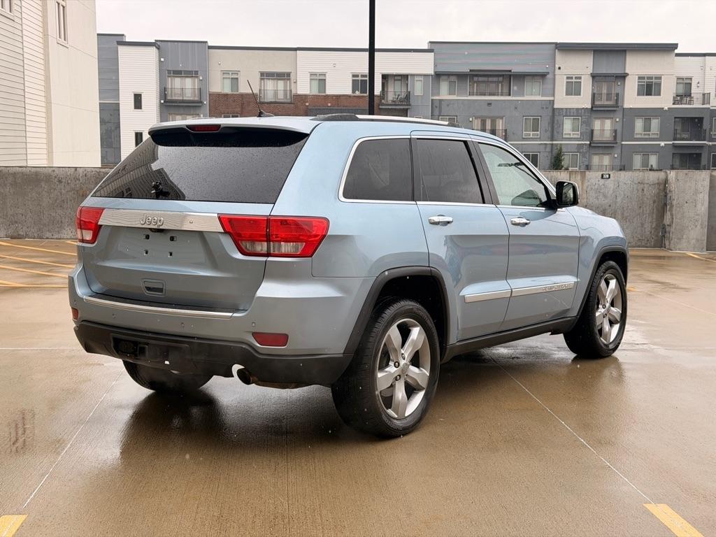 Jeep Grand Cherokee Overland 2WD 2012