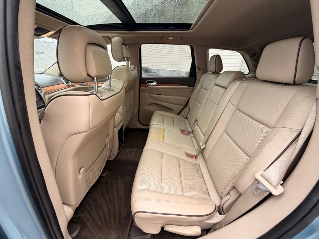 Jeep Grand Cherokee Overland 2WD 2012