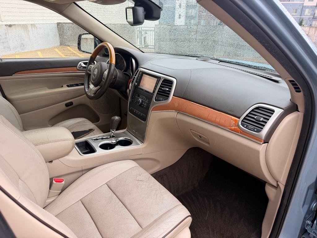 Jeep Grand Cherokee Overland 2WD 2012