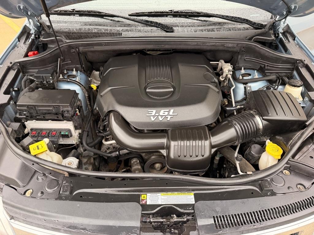 Jeep Grand Cherokee Overland 2WD 2012