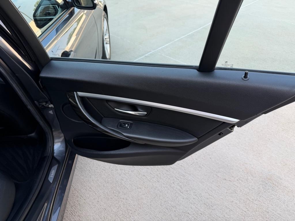 BMW 3-Series 328i xDrive Sedan 2016