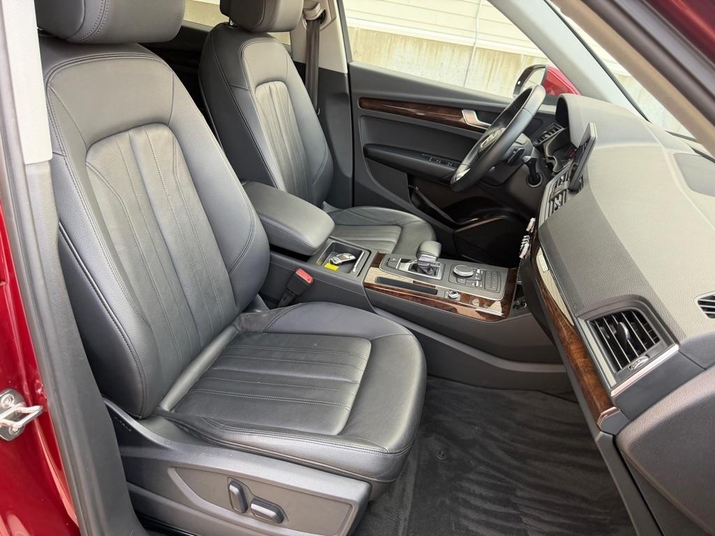 Audi Q5 2.0T Premium quattro 2019