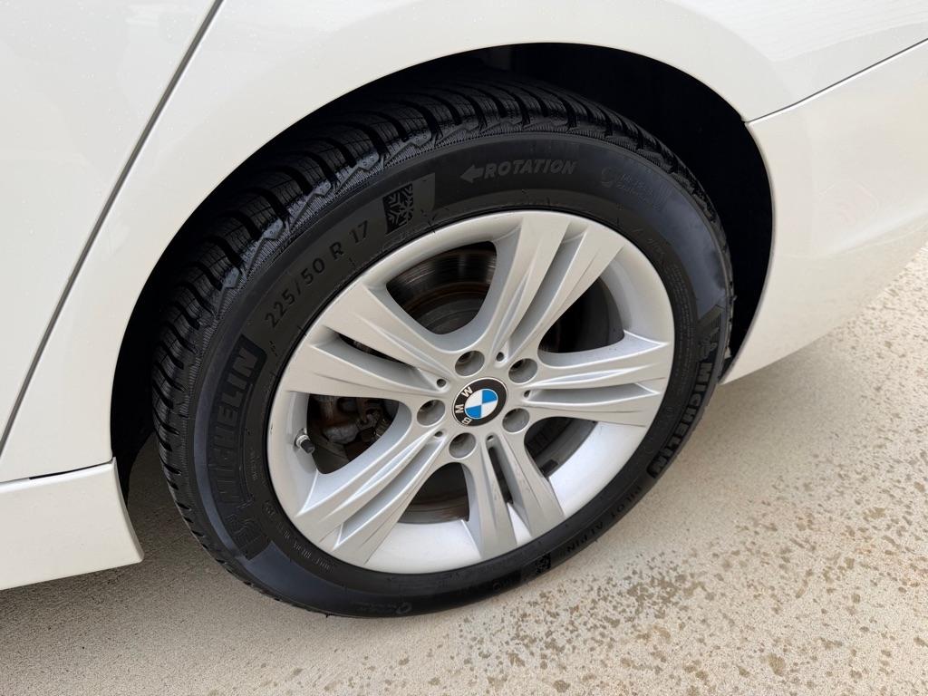 BMW 3-Series 330i xDrive SULEV Sedan 2018