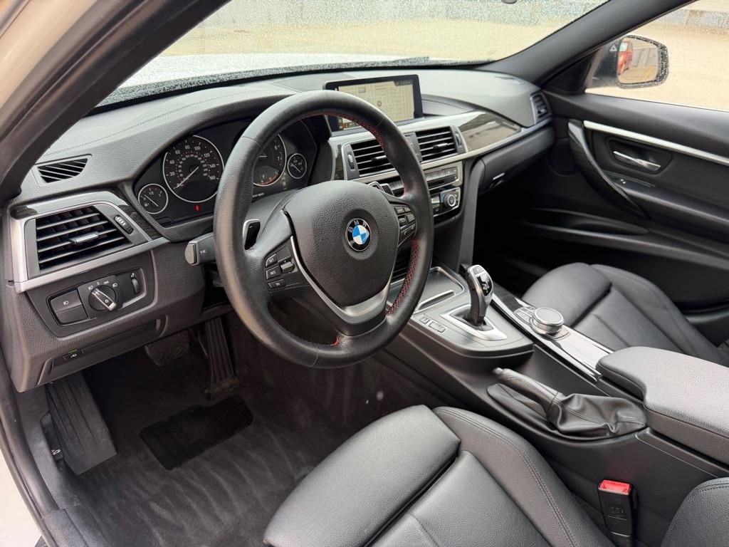 BMW 3-Series 330i xDrive SULEV Sedan 2018
