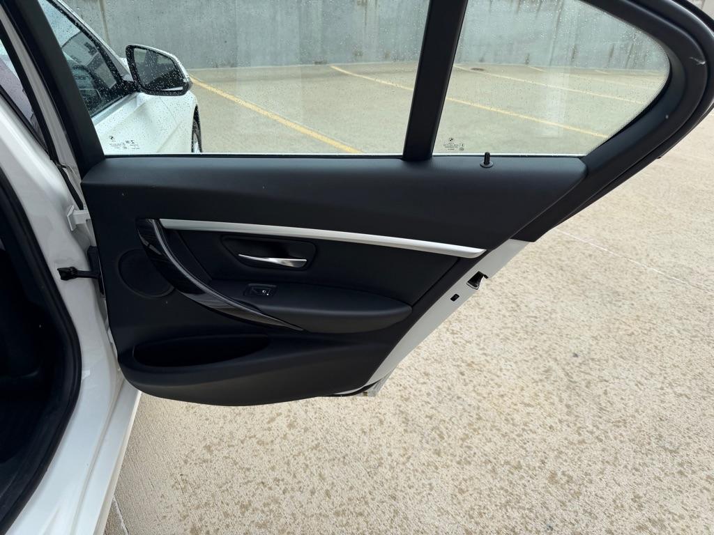 BMW 3-Series 330i xDrive SULEV Sedan 2018