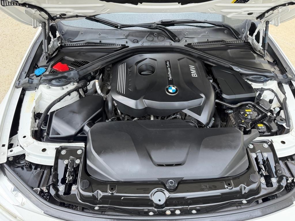 BMW 3-Series 330i xDrive SULEV Sedan 2018