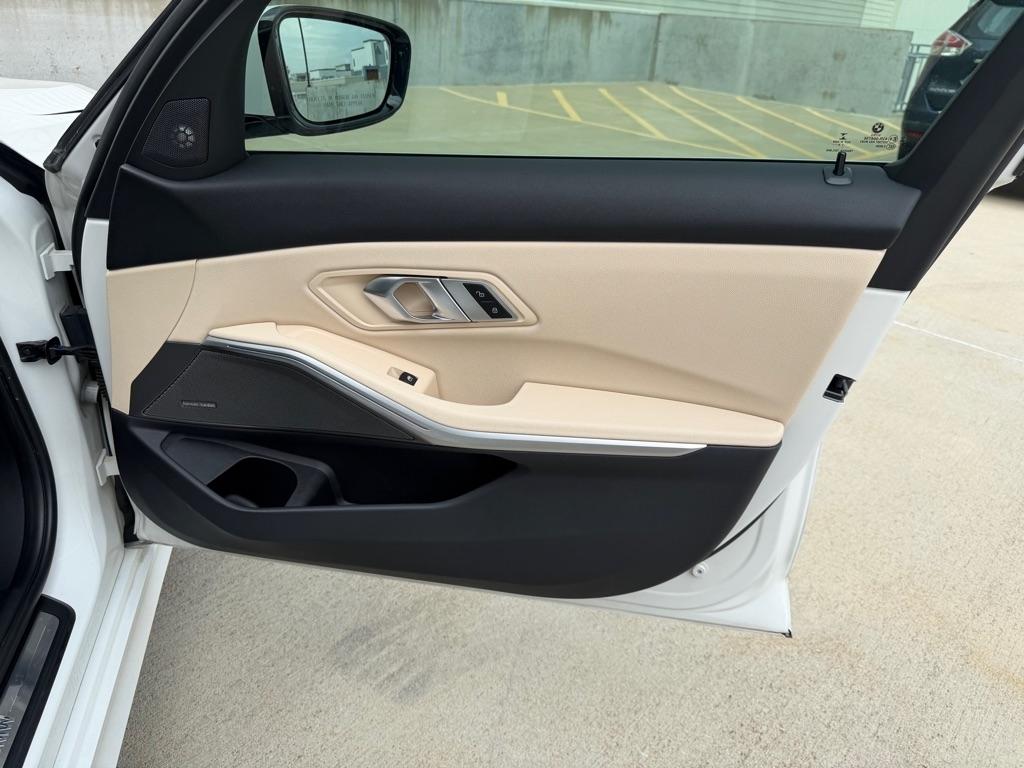 BMW 3-Series 330i xDrive 2020