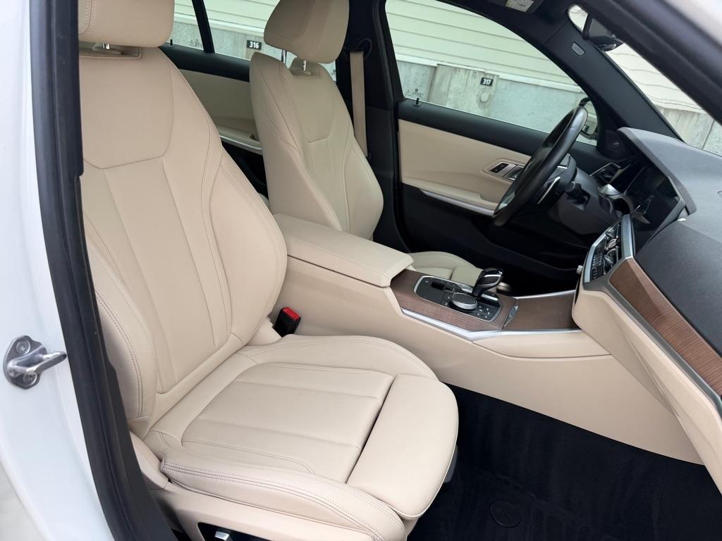 BMW 3-Series 330i xDrive 2020