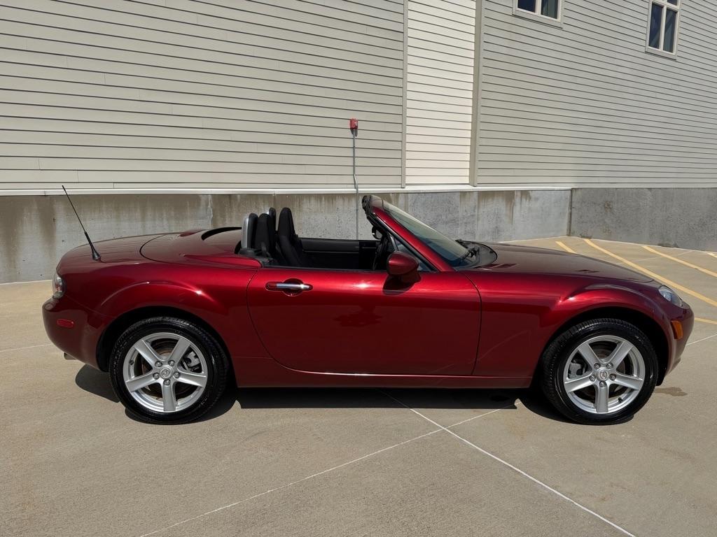 Mazda MX-5 Miata Grand Touring Hard Top 2007
