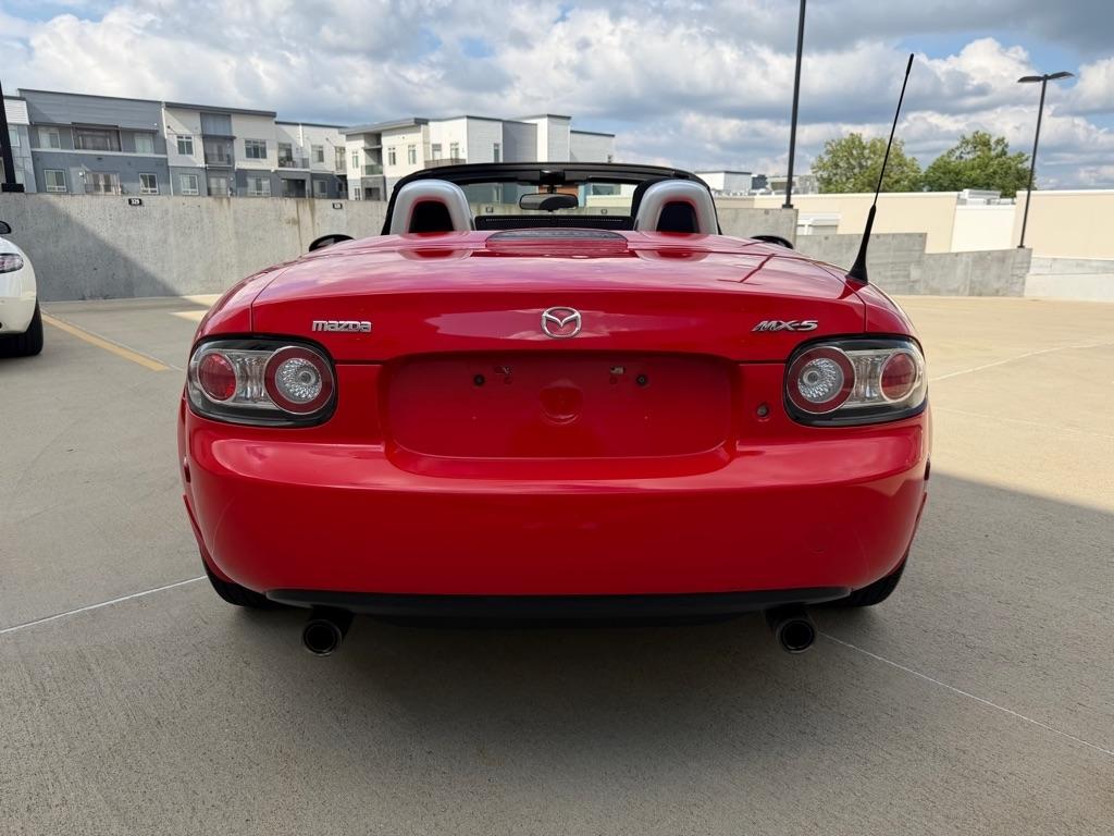 Mazda MX-5 Miata Touring Power Retractable Hardtop 2008