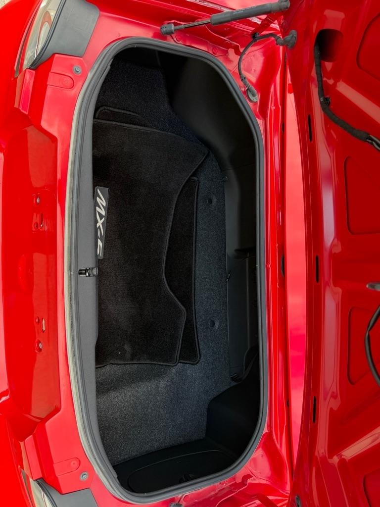 Mazda MX-5 Miata Touring Power Retractable Hardtop 2008