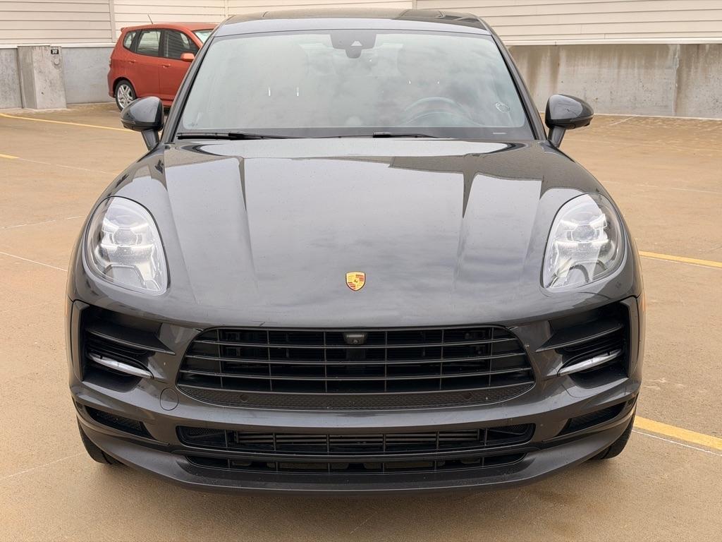 Porsche Macan Base 2021