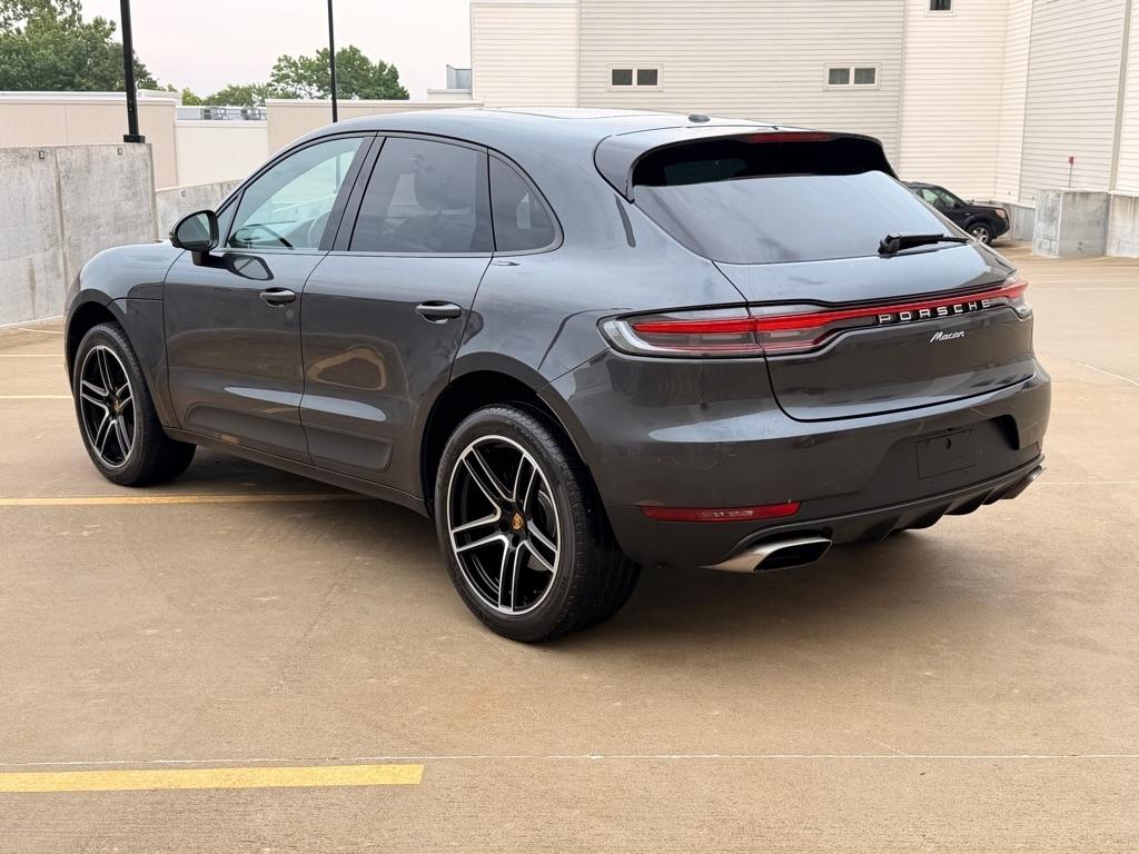 Porsche Macan Base 2021
