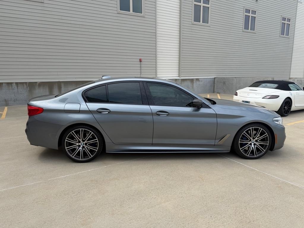 BMW 5-Series M550i xDrive 2019