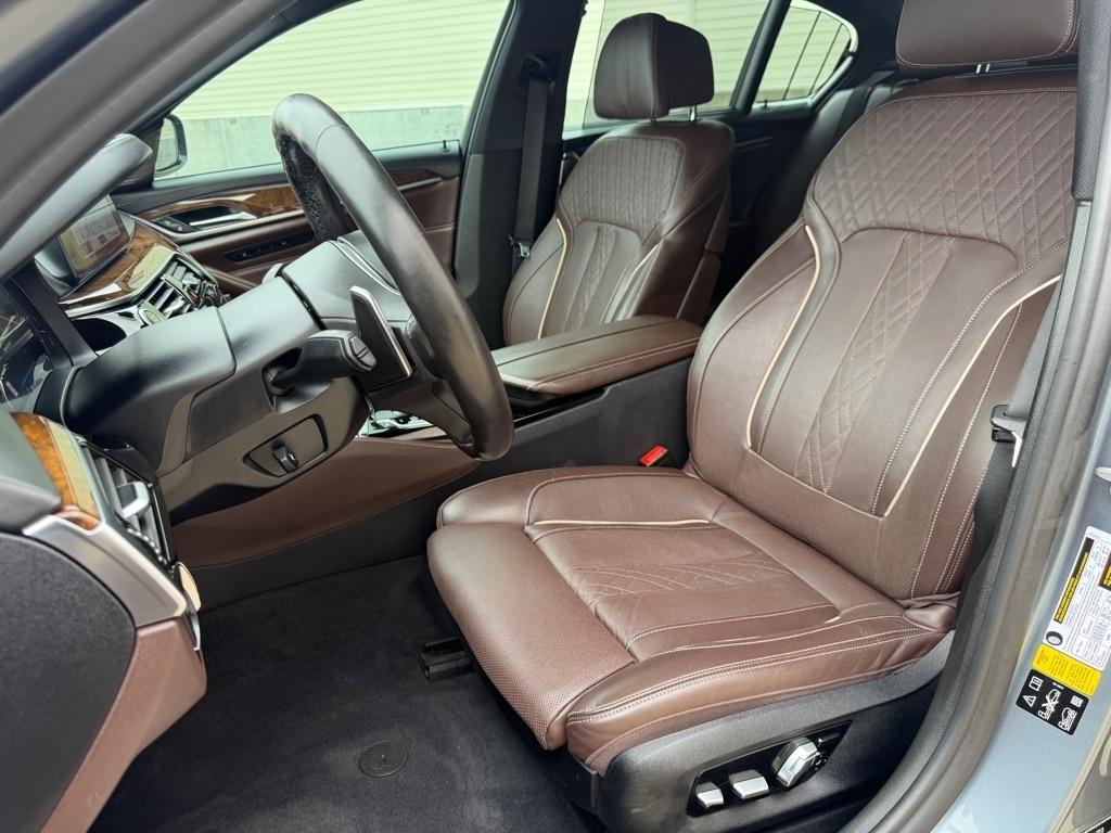 BMW 5-Series M550i xDrive 2019
