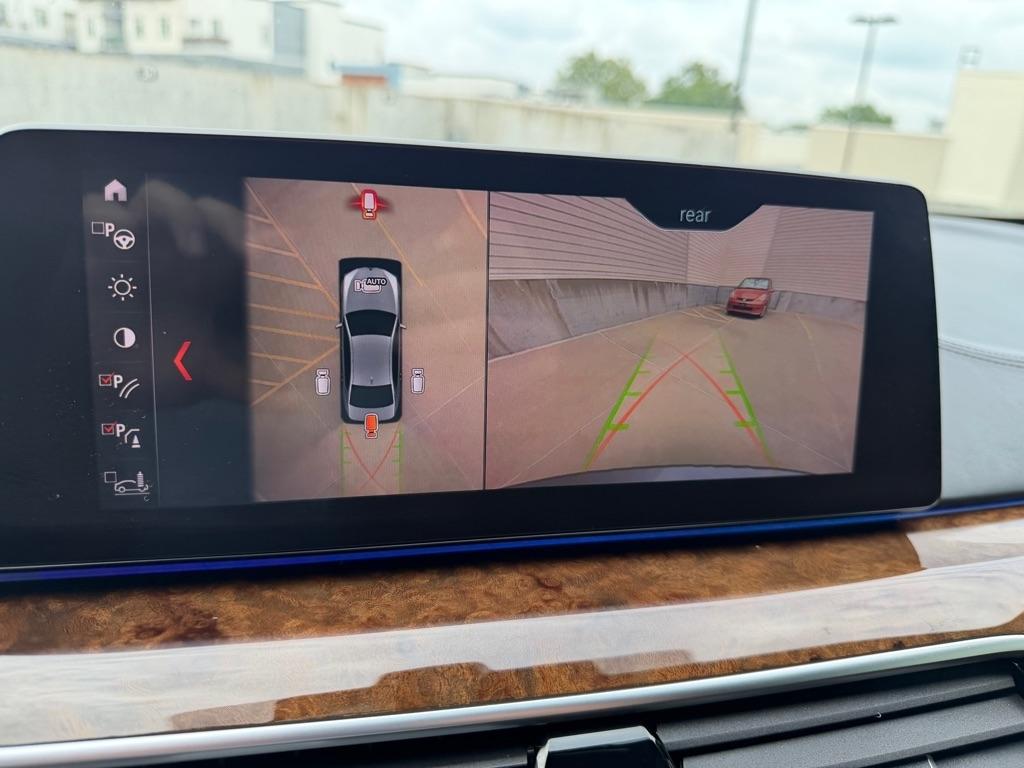 BMW 5-Series M550i xDrive 2019