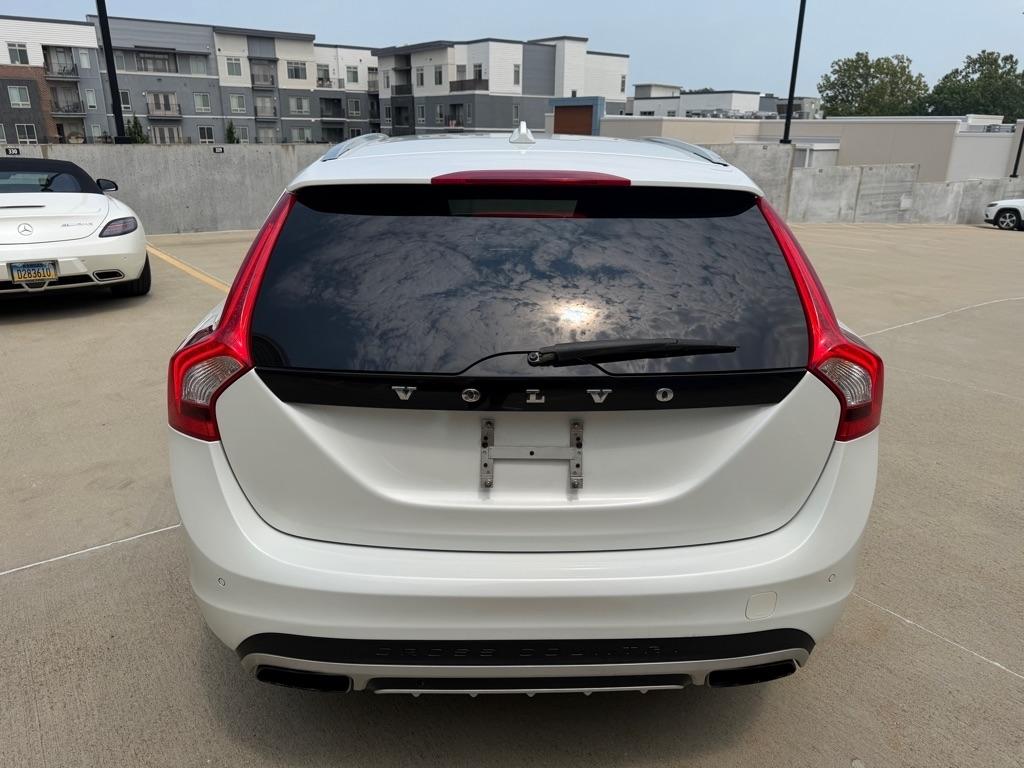 Volvo V60 Cross Country T5 2016