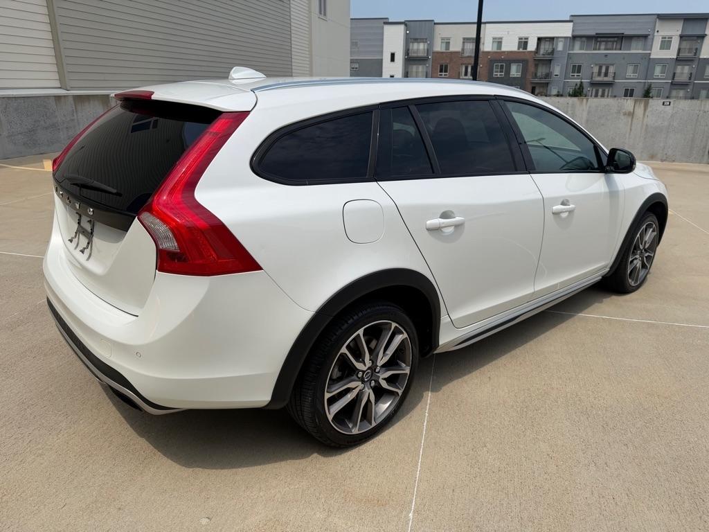 Volvo V60 Cross Country T5 2016