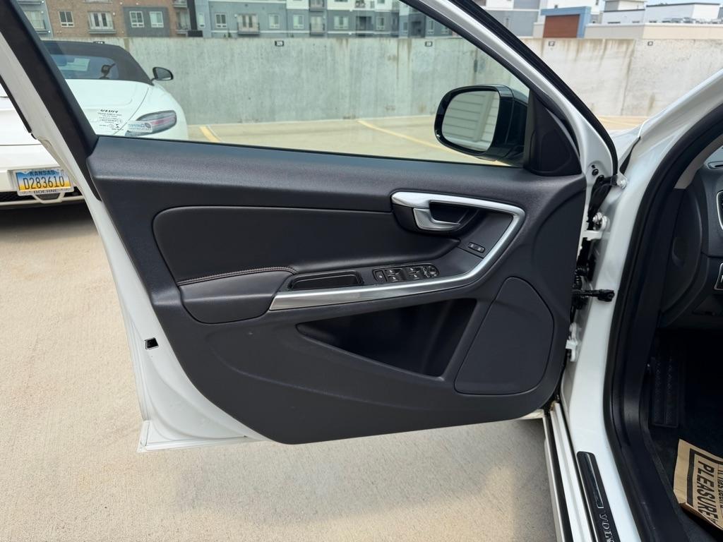 Volvo V60 Cross Country T5 2016