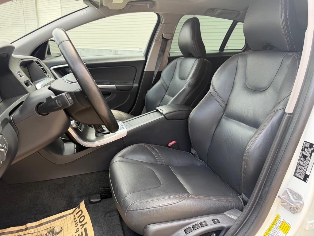 Volvo V60 Cross Country T5 2016