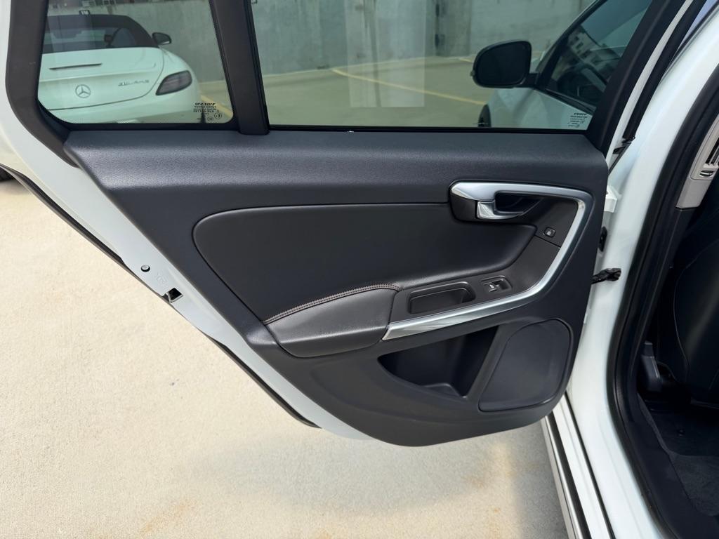 Volvo V60 Cross Country T5 2016