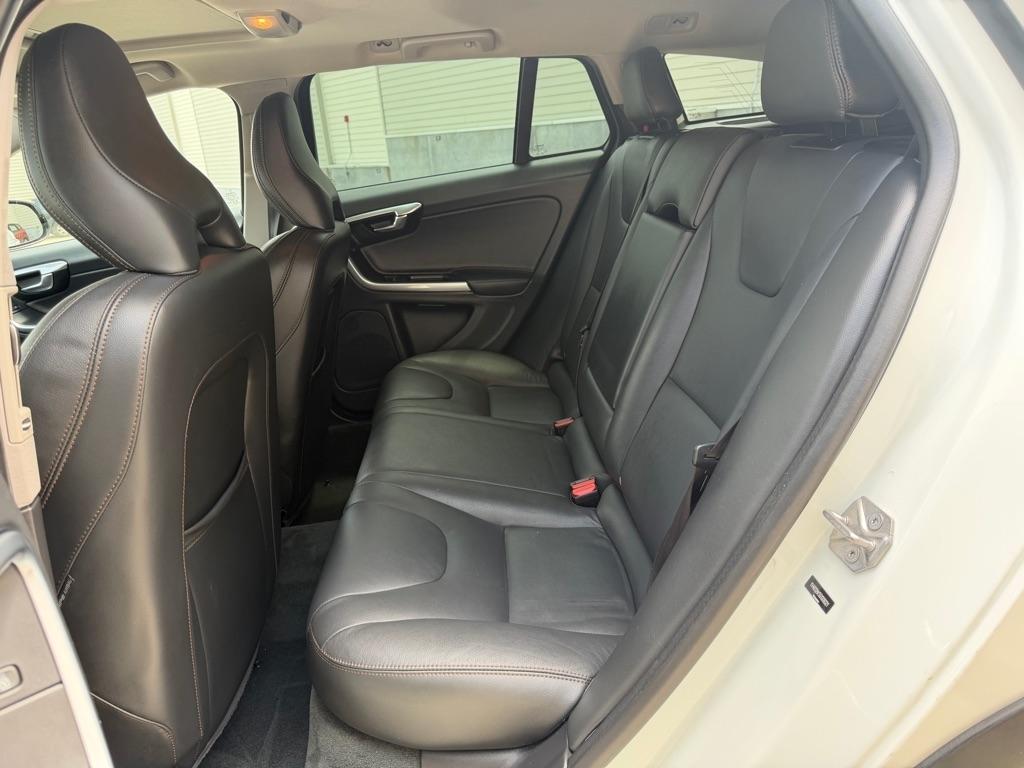 Volvo V60 Cross Country T5 2016