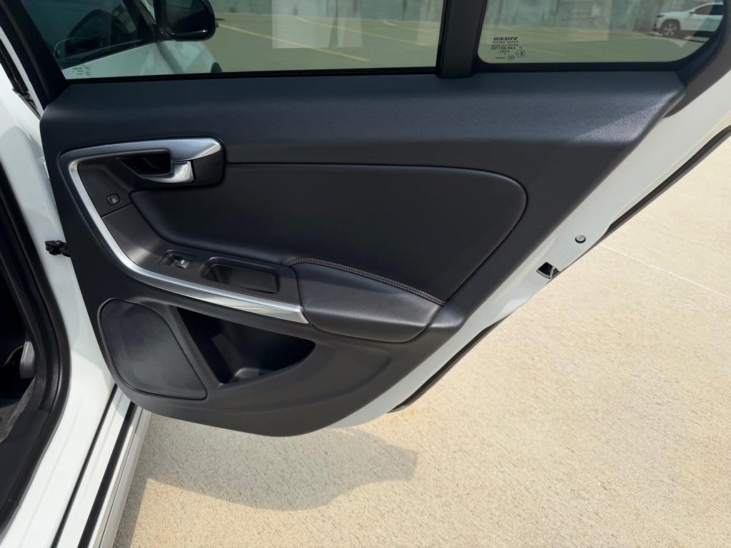 Volvo V60 Cross Country T5 2016