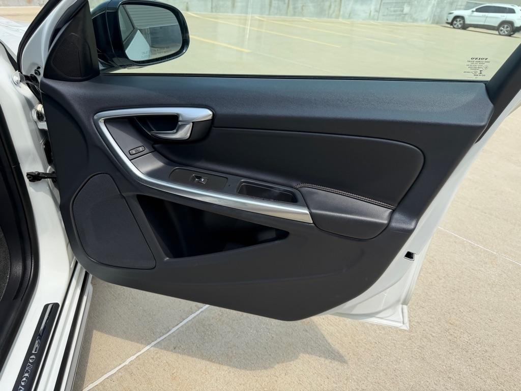 Volvo V60 Cross Country T5 2016