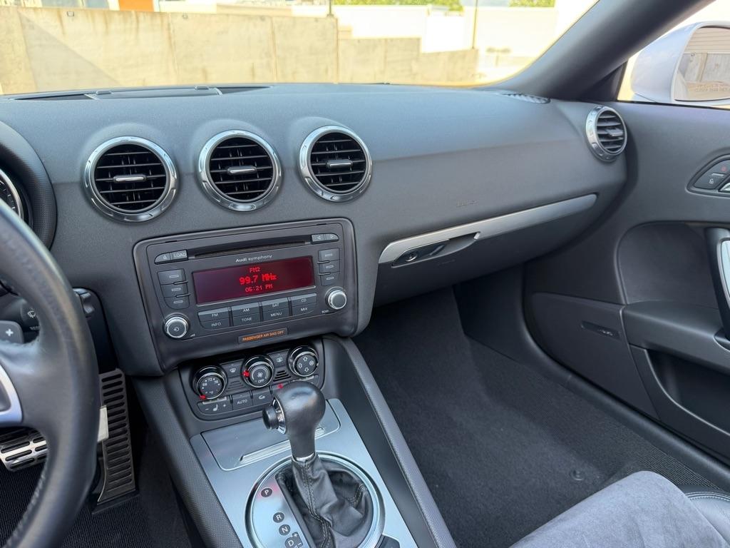 Audi TT 2.0 T Roadster with S tronic 2008