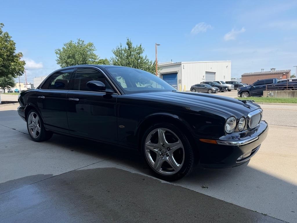 Jaguar XJ-Series XJ8 2006