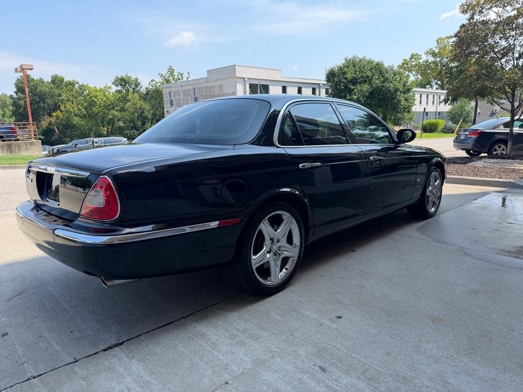 Jaguar XJ-Series XJ8 2006