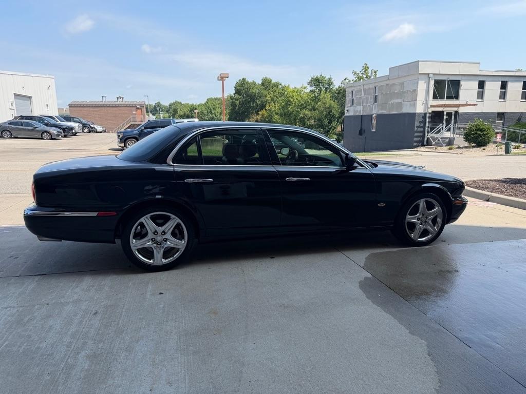 Jaguar XJ-Series XJ8 2006