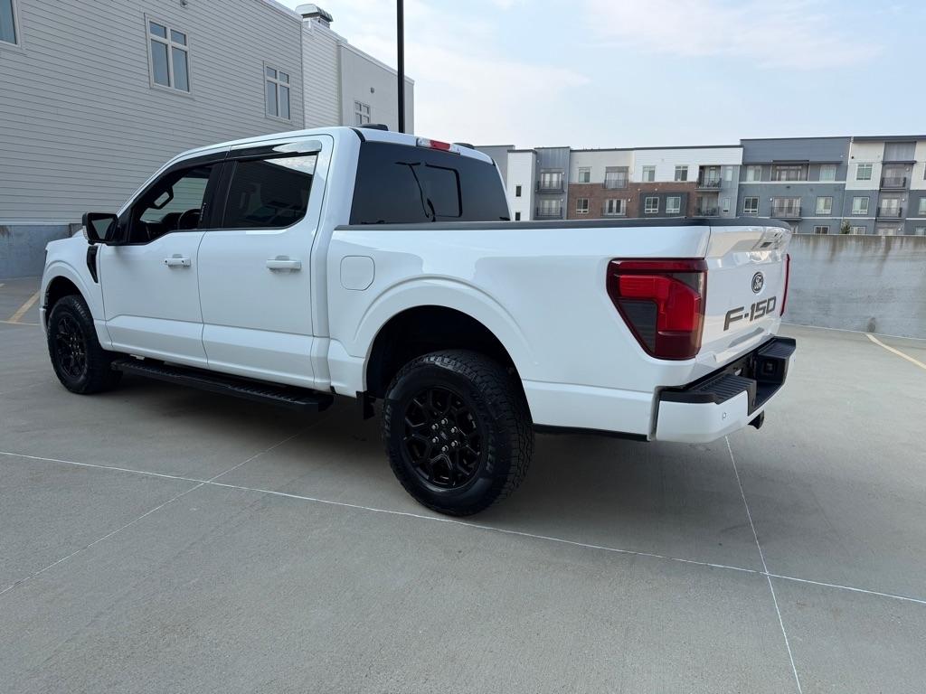 Ford F-150 XLT SuperCrew 4WD 2024