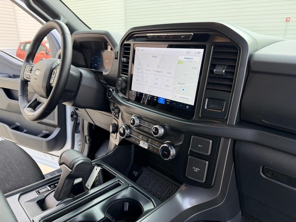 Ford F-150 XLT SuperCrew 4WD 2024