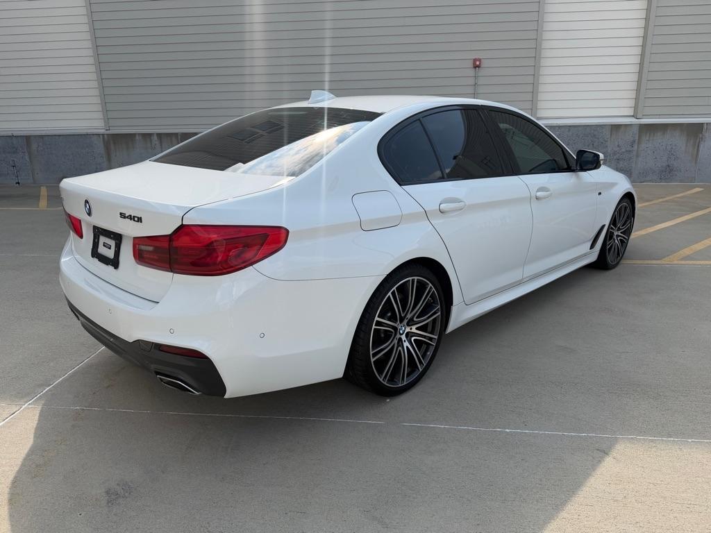 BMW 5-Series 540i xDrive 2019